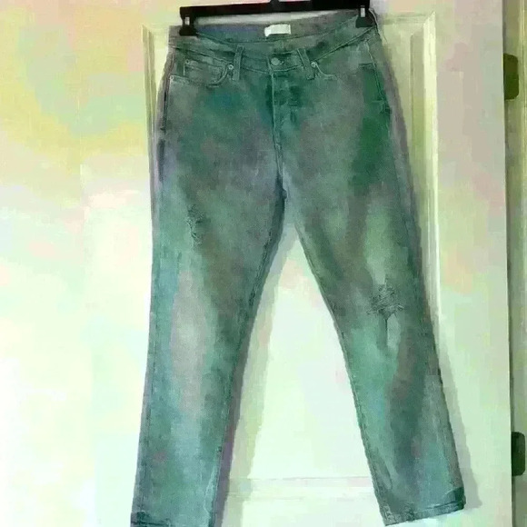 NWOT. 7 For All Mankind Jeans. Distressed. Size 27. - Picture 1 of 8